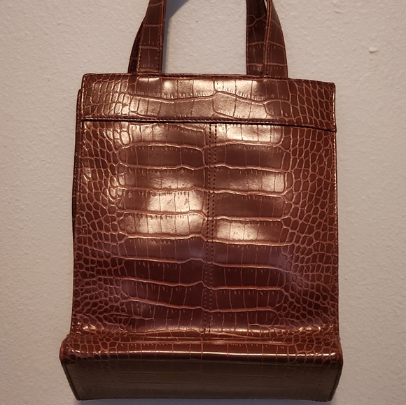 Vintage Tommy Hilfiger Brown Faux Leather Croc Embossed Medium Size Handbag - Picture 2 of 4